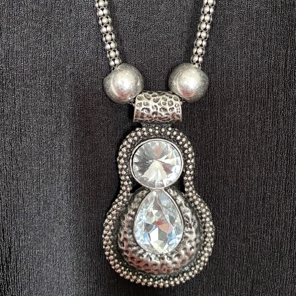 Silver Tone Statement Necklace with large jewel